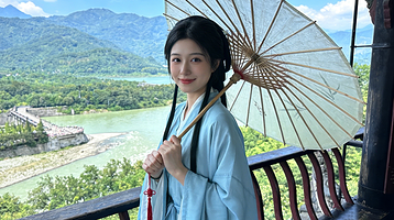 成都大熊猫繁育研究基地+都江堰景区+天府源蓝眼泪一日游【6人拼小团+含门票+三环内上门接送+深度纯玩】