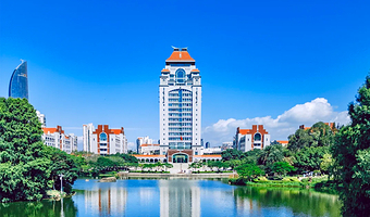 厦门大学(思明校区)+南普陀寺+沙坡尾+曾厝垵+演武大桥观景平台+环岛路+五缘湾帆船港一日游【赠自助餐+帆船】