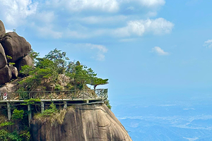 望仙谷+灵山风景区+婺源篁岭景区+婺女洲度假区三日游【2-8人小团•上饶进•婺源出•一车到底•含2晚4钻酒店】