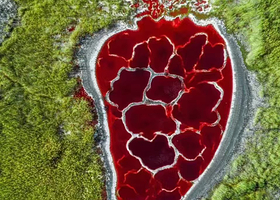 阿拉善盟六湖穿越(五湖)旅游景区+沙坡头+西夏陵+贺兰山岩画+镇北堡西部影城三日游