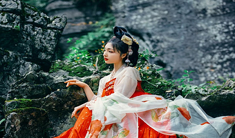 恩施梭布垭石林景区一日游【8人内拼小团/已含必乘景交/上门接送】