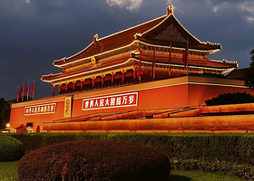 北京天安门广场●登天安门城楼●人民大会堂●可选观升旗仪式+导游带队团队通道排队少 多套餐可选