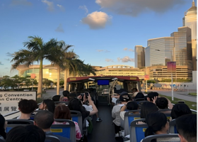 9人小团丨香港落日飞车+叮叮车+太平山顶纯玩一日【赠高额保险+午餐+米其林晚餐+坚尼地城+天星小轮丨香港集合】