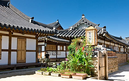 含往返飞机票(含税)+4晚住宿