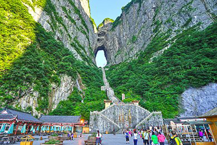  跟团游>五星纯玩|全景全含|双飞张家界天门山凤凰玻璃桥6日|赠三台大
