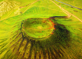 呼和浩特希拉穆仁草原+响沙湾+辉腾锡勒草原+乌兰哈达火山地质公园三日游【含骑马、响沙湾单岛套票、骑骆驼】