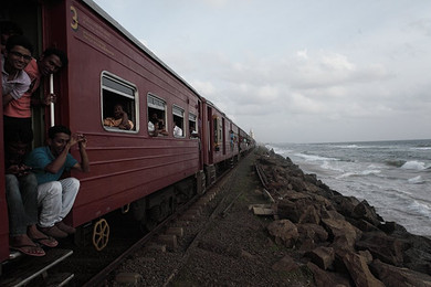 波隆古城 √ 米日内亚safari+海上火车 (5钻)【斯