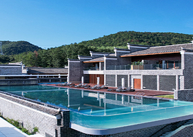 【酒店套餐】京山农场谷庄度假酒店+早餐以及温泉&无边泳池券