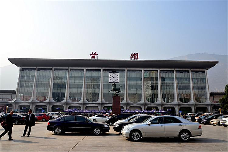 兰州火车站到甘肃省兰州市永登县中川镇新区芦