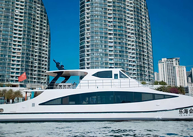 三亚豪华游艇出海租赁包船拼船潜水摩托艇海钓团建生日求婚DJ轰趴海上法拉利