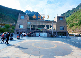 香格里拉虎跳峡+稻城亚丁+泸沽湖+普达措国家公园+独克宗古城五日游【泸亚环线洛克线小团稻城亚丁深度游纯玩】