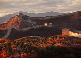 北京八达岭长城一日游【独立包车、代订门票、上门接送时间自由、多线路可选可提供中英文导游服务】