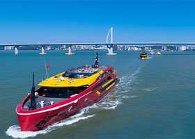 【私家团】珠海海上看港珠澳大桥+珠海大剧院+情侣路+珠海渔女一日游【上门接送＋游轮看港珠澳大桥＋品生蚝宴R3】