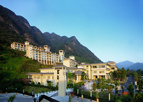 【错峰特惠】广州碧桂园金叶子温泉度假酒店1晚+无限次增城金叶子温泉+畅游超大泳池&水上乐园+可加订自助晚餐套餐