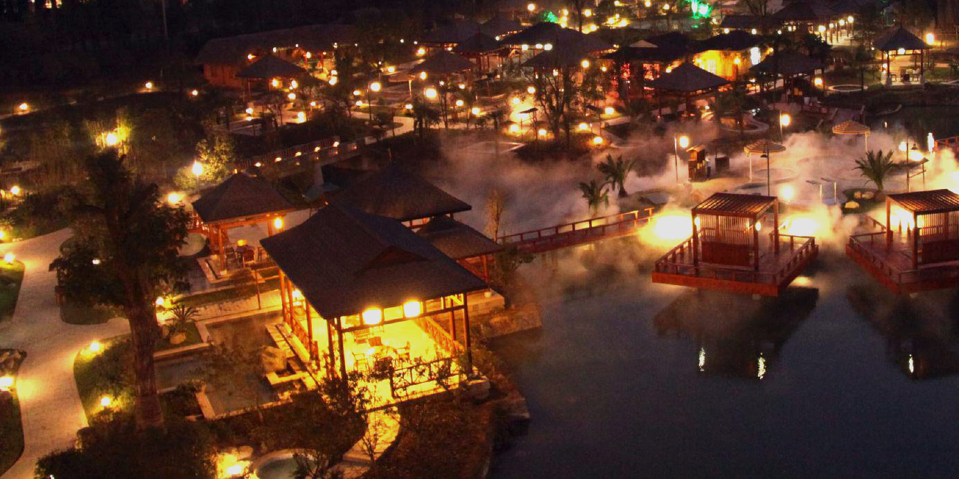 咸宁万豪温泉谷景区(成人票)2张 咸宁万豪温泉谷酒店(豪华标准间)1晚