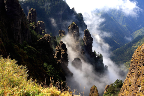 宜昌出发,神农架、宜昌<em>官门</em>山、神农顶2天1晚