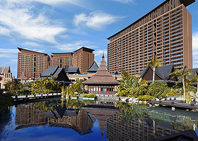 【酒店套餐】特惠！！三亚湾红树林包房+蜈支洲岛或森林公园跟团游丨可更换其他景点跟团