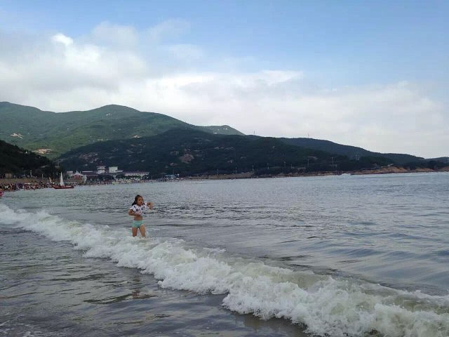 玩沙沐阳,嬉水踏浪,亲子游玩的好去处……_松兰山海滨浴场"的评论图片