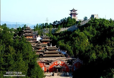 上海到<em>恩施</em>旅游之黄金洞、<em>女儿寨</em>、双龙湖、女