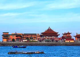 泉州蟳埔村+晋江梧林传统村落+洛伽寺+石狮十里黄金海岸+永宁古镇一日游【12人精品小团 纯玩无购物无自费】