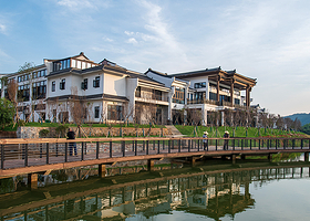 【酒店套餐】衡阳湘江南温泉度假村1晚+双人早餐+双人温泉门票