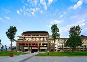 【酒店套餐】黄冈罗田三里畈养生酒店1晚+三里畈温泉门票+万密斋古法养生药浴池+薄刀峰景区多套餐可选