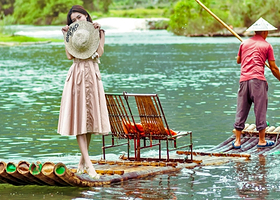 温州楠溪江风景旅游区+楠溪江竹筏漂流+丽水古街一日游/含特色午餐/体验水上竹筏漂流/游览秀美丽水古街