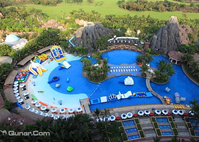 观澜湖热带丛林水上乐园