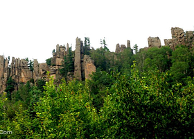 朗乡达里石林风景区