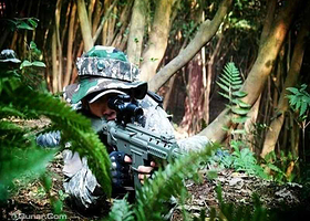 龙洞堡森林公园真人CS