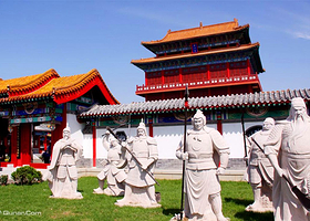 东平湖罗贯中纪念馆