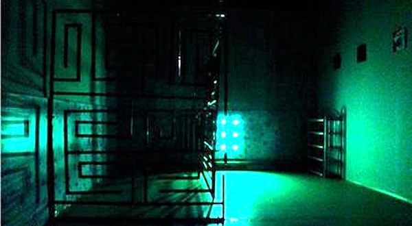 异间真人密室逃脱