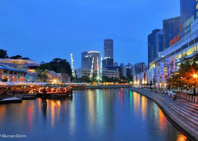 克拉码头河畔游览船