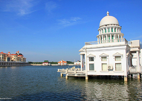 皇家湖生态旅游度假区