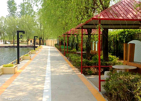 荷塘水乡度假村