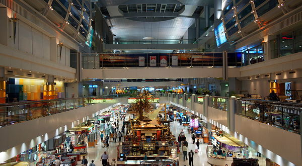 迪拜机场接送机