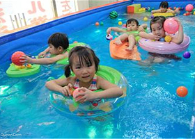 吾e贝佳婴幼儿游泳馆