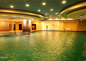 益阳华天恒温游泳