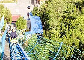 鑫宏滑道.卡丁车游乐场