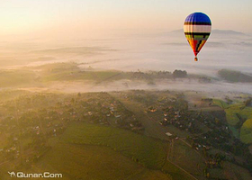 道格拉斯湾热气球飞行