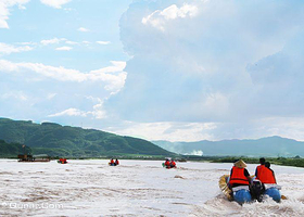 橄榄坝傣族园漂流