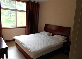 黄塔顶度假山庄