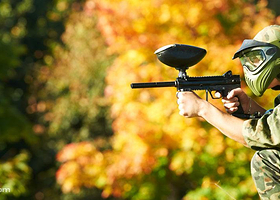 森林木彩弹射击