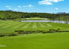 雅顿山庄高尔夫俱乐部