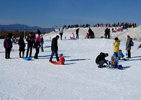 回龙观冰雪乐园