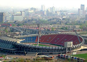 山东省体育中心体育场