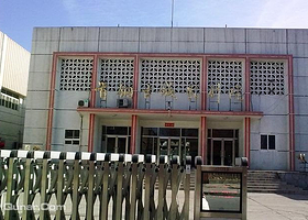 古城首钢影剧院