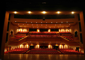 华美紫馨国际剧场（原金沙国际剧场）