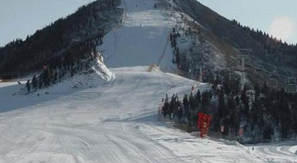 嵩山滑雪场