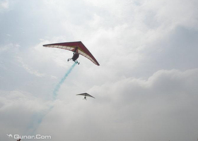 西安杜陵遗址公园飞飞航空俱乐部